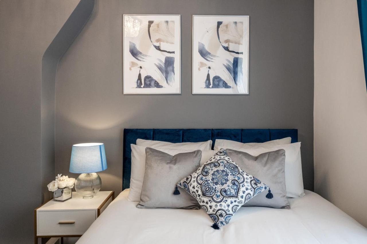 Cosy 4-Bedroom Apartment Next To Borough Лондон Екстер'єр фото