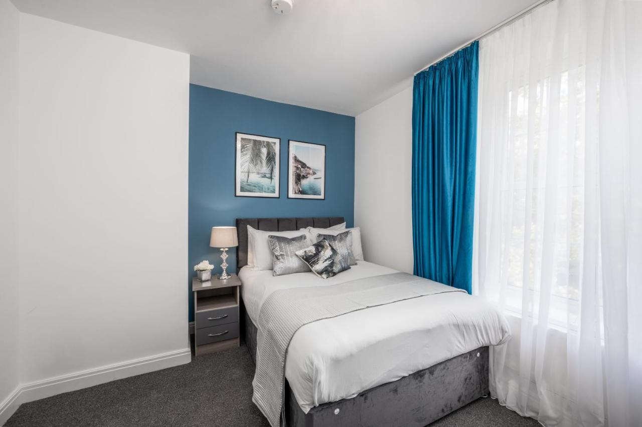 Cosy 4-Bedroom Apartment Next To Borough Лондон Екстер'єр фото