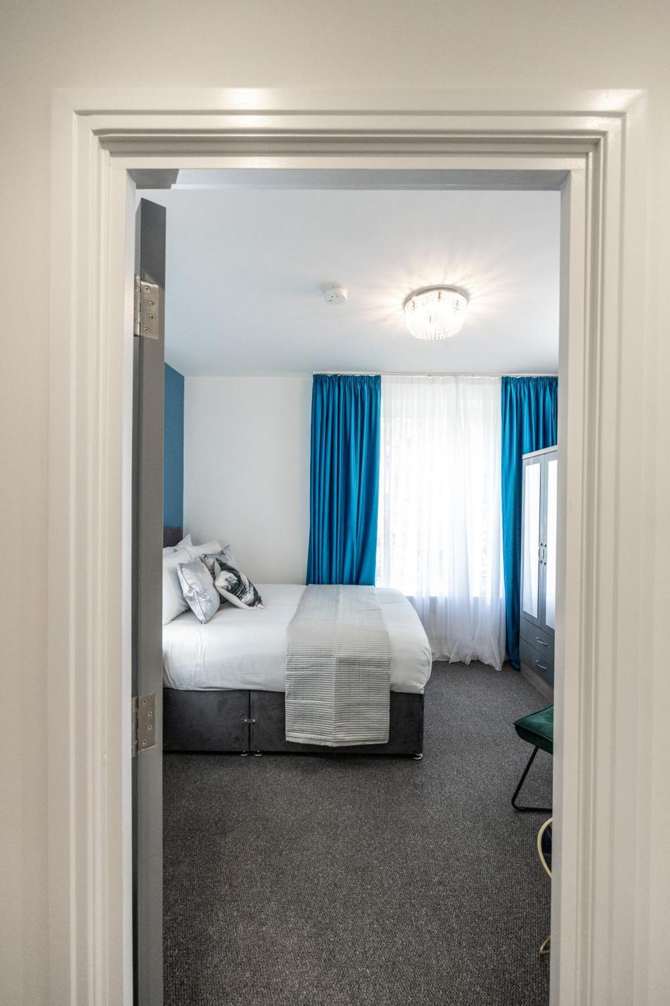 Cosy 4-Bedroom Apartment Next To Borough Лондон Екстер'єр фото